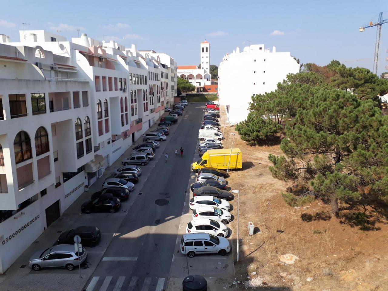 T2 Tahiti - Terraco, Familiar, Garagem, Wifi Apartment Quarteira Luaran gambar