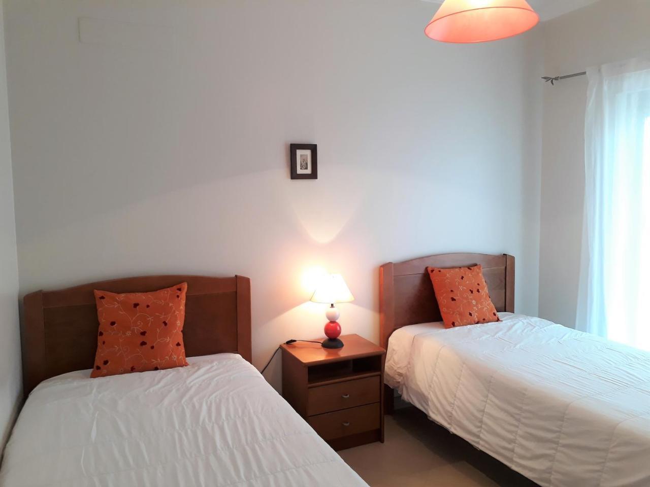 T2 Tahiti - Terraco, Familiar, Garagem, Wifi Apartment Quarteira Luaran gambar