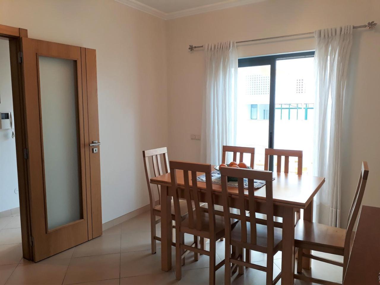 T2 Tahiti - Terraco, Familiar, Garagem, Wifi Apartment Quarteira Luaran gambar