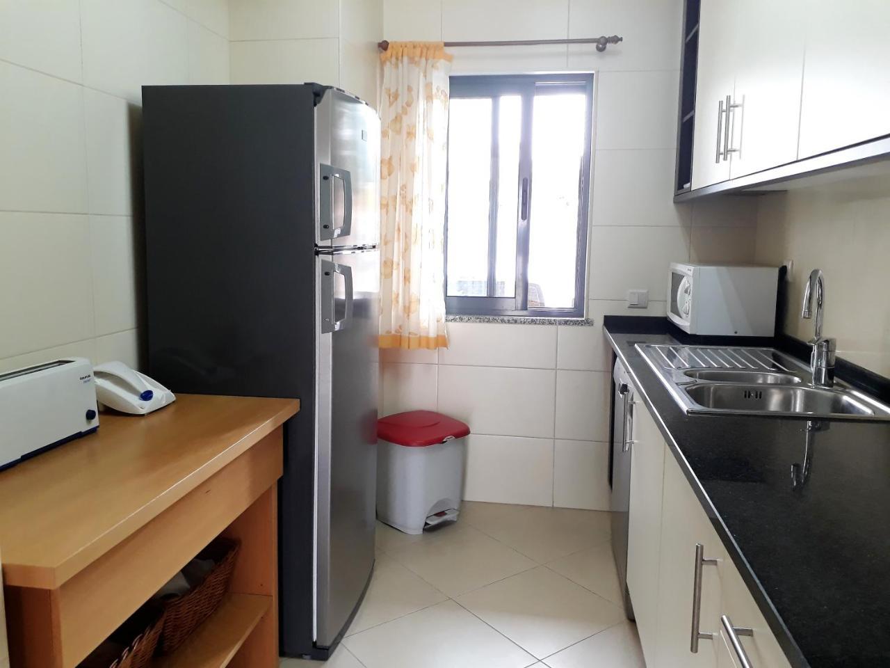 T2 Tahiti - Terraco, Familiar, Garagem, Wifi Apartment Quarteira Luaran gambar