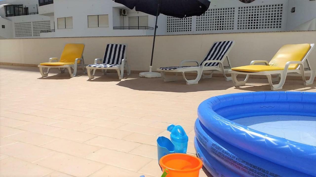 T2 Tahiti - Terraco, Familiar, Garagem, Wifi Apartment Quarteira Luaran gambar